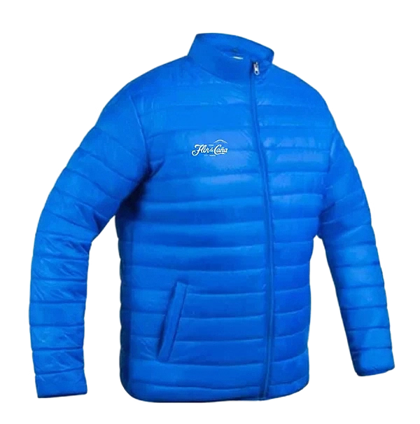 <p>La chamarra capitonada Flor de Caña es la prenda perfecta para cualquier ocasión. Su diseño acolchado, colores de moda y bordado elegante te permitirán crear looks casuales y divertidos.</p>
<p> </p>
<h4>¡Combínala con tus outfits favoritos y presume de estilo!</h4>