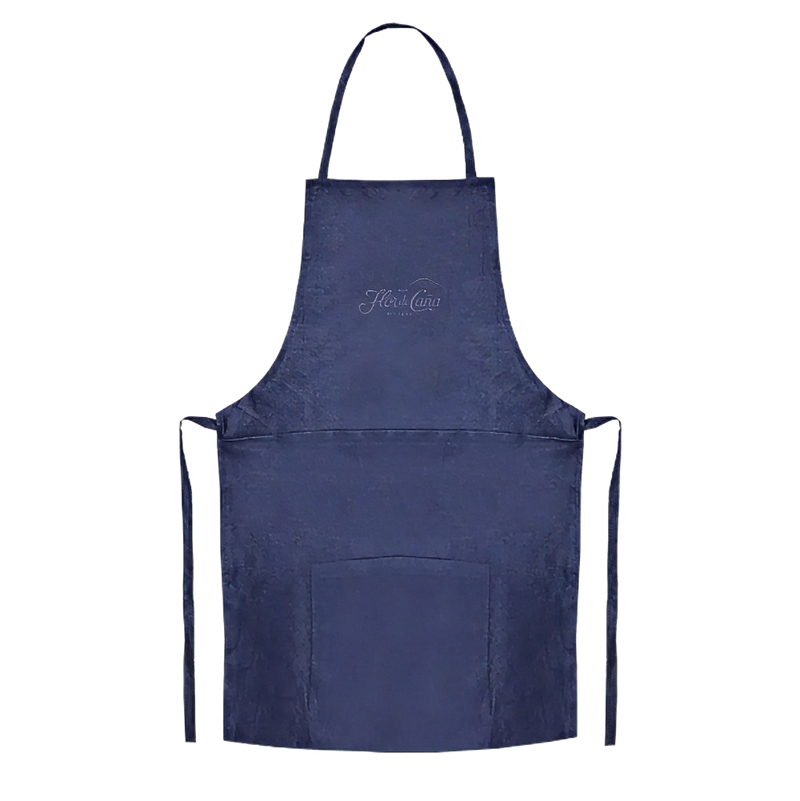 <p><meta charset="utf-8">Domina la parrilla o la barra, con estilo y distinción. El mandil de Flor de Caña, con su diseño en mezclilla de alta calidad y correas de cuero 100%, es el complemento perfecto para el parrillero moderno que busca destacar.</p>